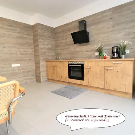 Апартаменты Ferienzimmeranlage Deutsches Haus Deutsches Haus App 16 *